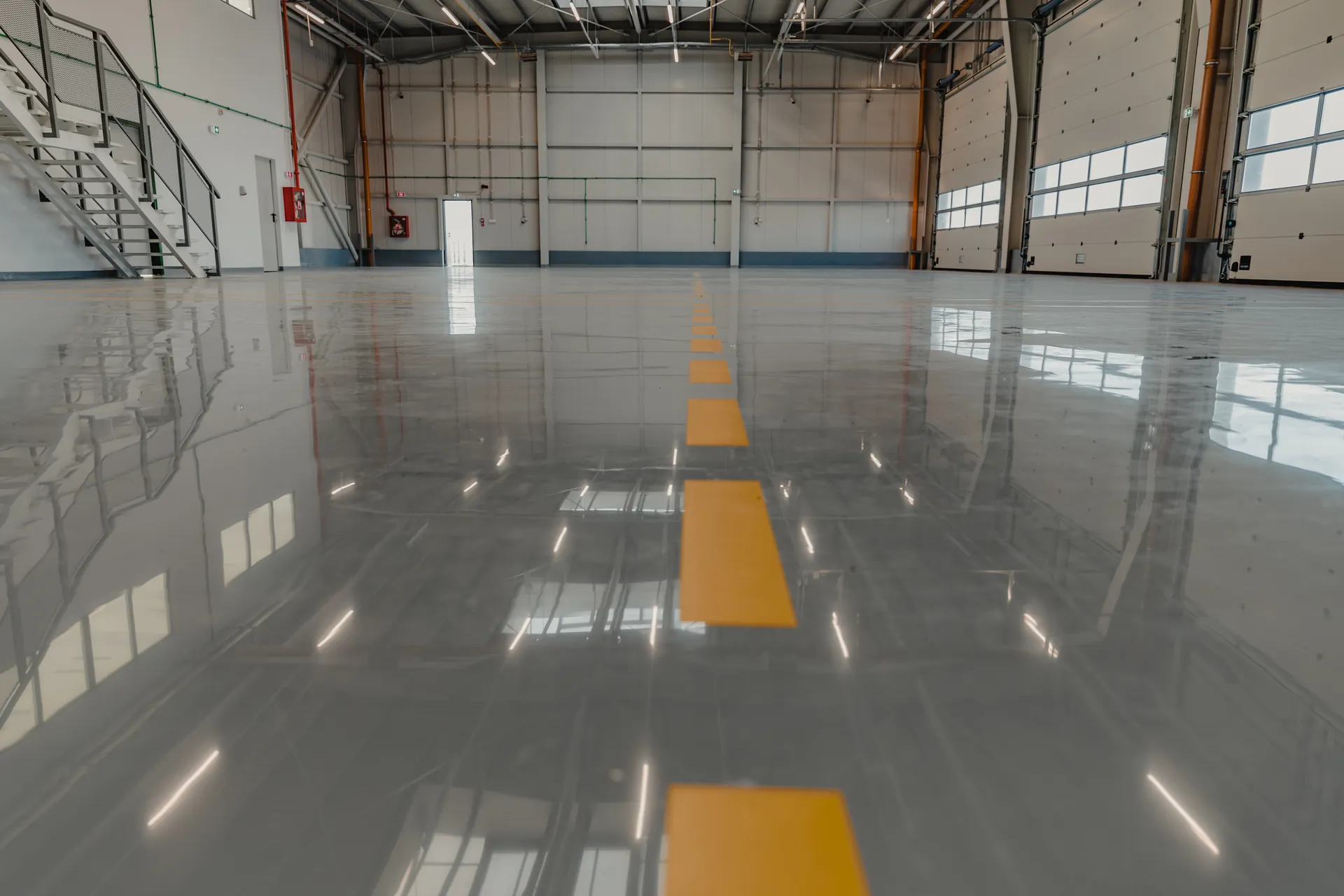 Industrial epoxy floor with safety lines